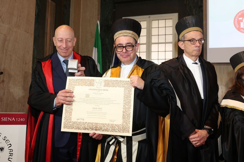L&rsquo;Universit&agrave; di Siena ha conferito la laurea ad honorem  al professor Dario Neri, figura esemplare di scienziato e imprenditore