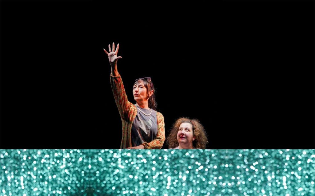 Due donne al luna park: al Politeama arriva Nikita