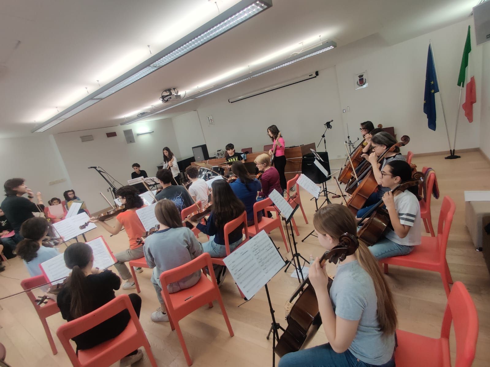 &ldquo;Musica nel Cuore&rdquo; al Politeama: il concerto    con le Orchestre della Scuola Pubblica di Poggibonsi 