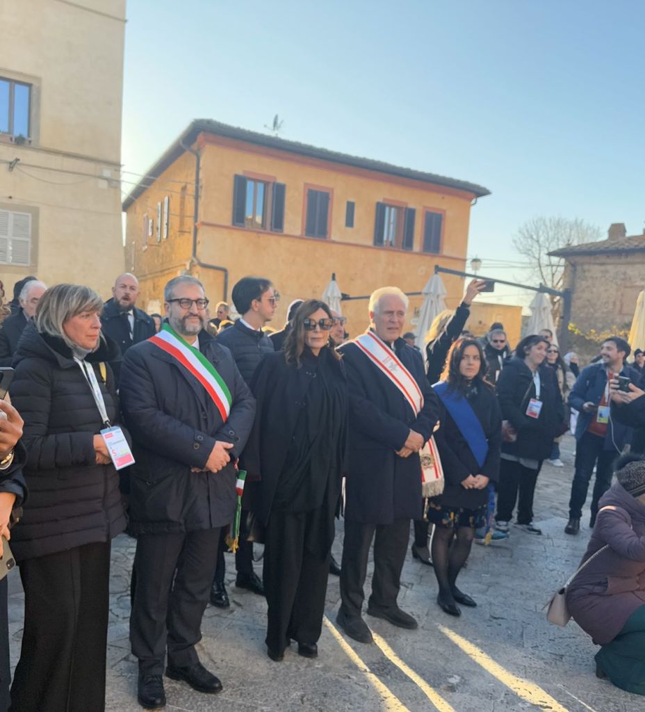 Grande successo per la visita culturale della delegazione G7 Turismo a Monteriggioni