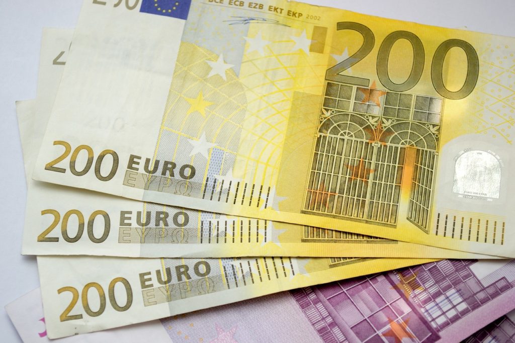 Decreto Aiuti, bozza torna in Cdm: 200 euro a luglio anche ai lavoratori autonomi