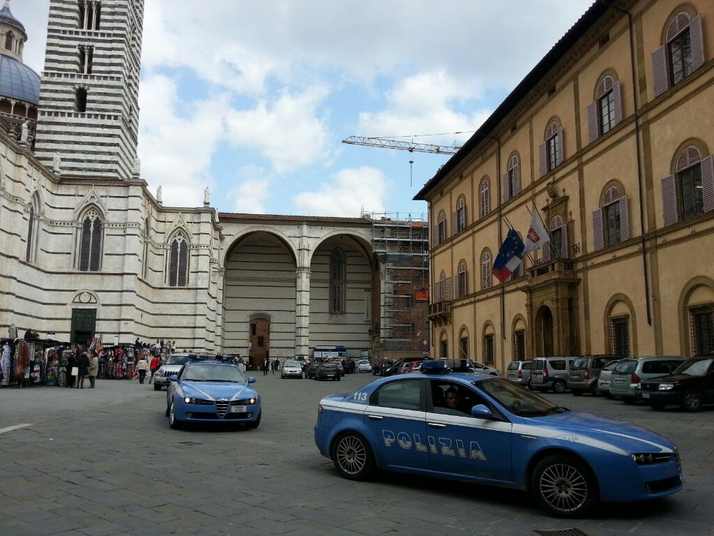 Il Questore della provincia di Siena emette due Daspo, di 1 e 5 anni nei confronti di due tifosi grossetani