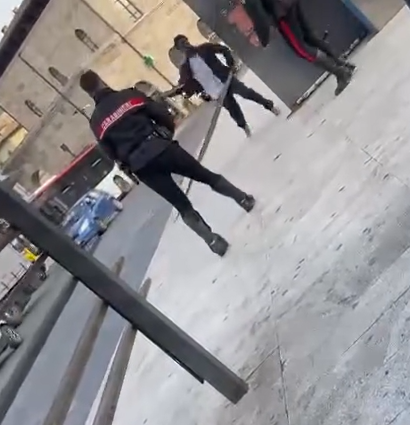 Colle, aggressione alla stazione del bus: cosa è successo