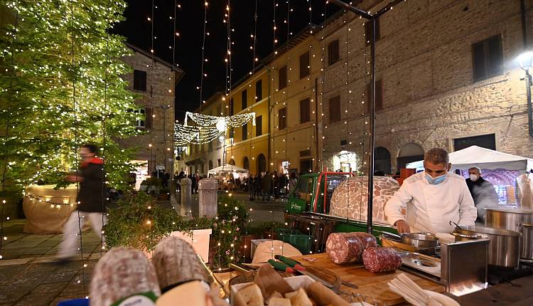 Radicondoli Christmas Market: eccellenza gastronomica toscana