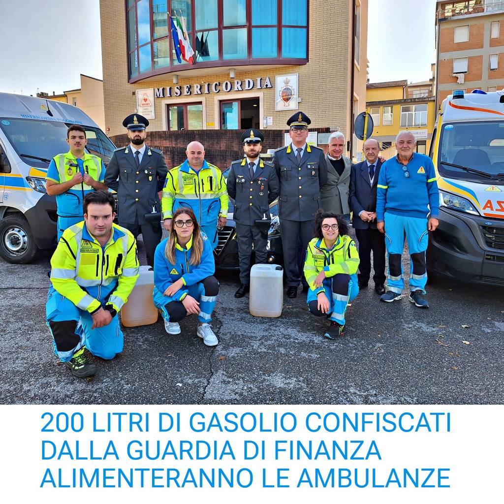 GDF Siena: donato alla Misericordia di Poggibonsi il gasolio confiscato