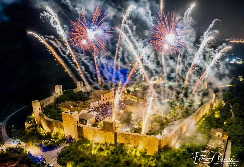 Monteriggioni di Torri si Corona 2026: Il Programma Completo