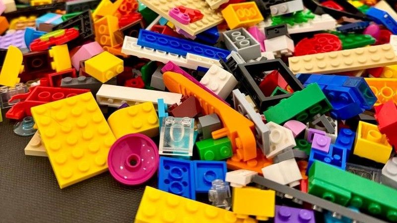 ‘Accade d’Inverno’ porta a San Gimignano il 13 e 14 dicembre “Bricks tra le torri” e il Concerto di Natale