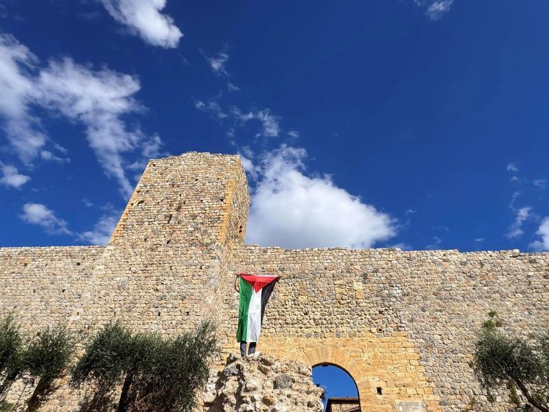 Monteriggioni riconosce lo Stato di Palestina: vittoria del movimento pacifista in Valdelsa