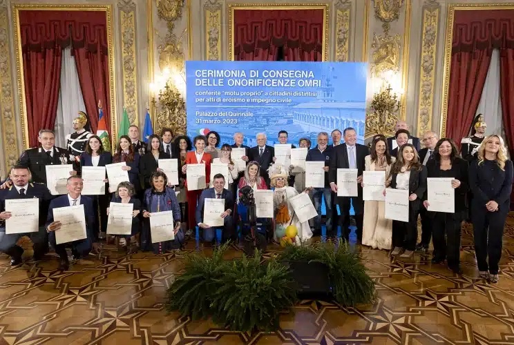 Mattarella premia gli “eroi”: onorificenza a Zia Caterina e il suo taxi magico per i bambini malati