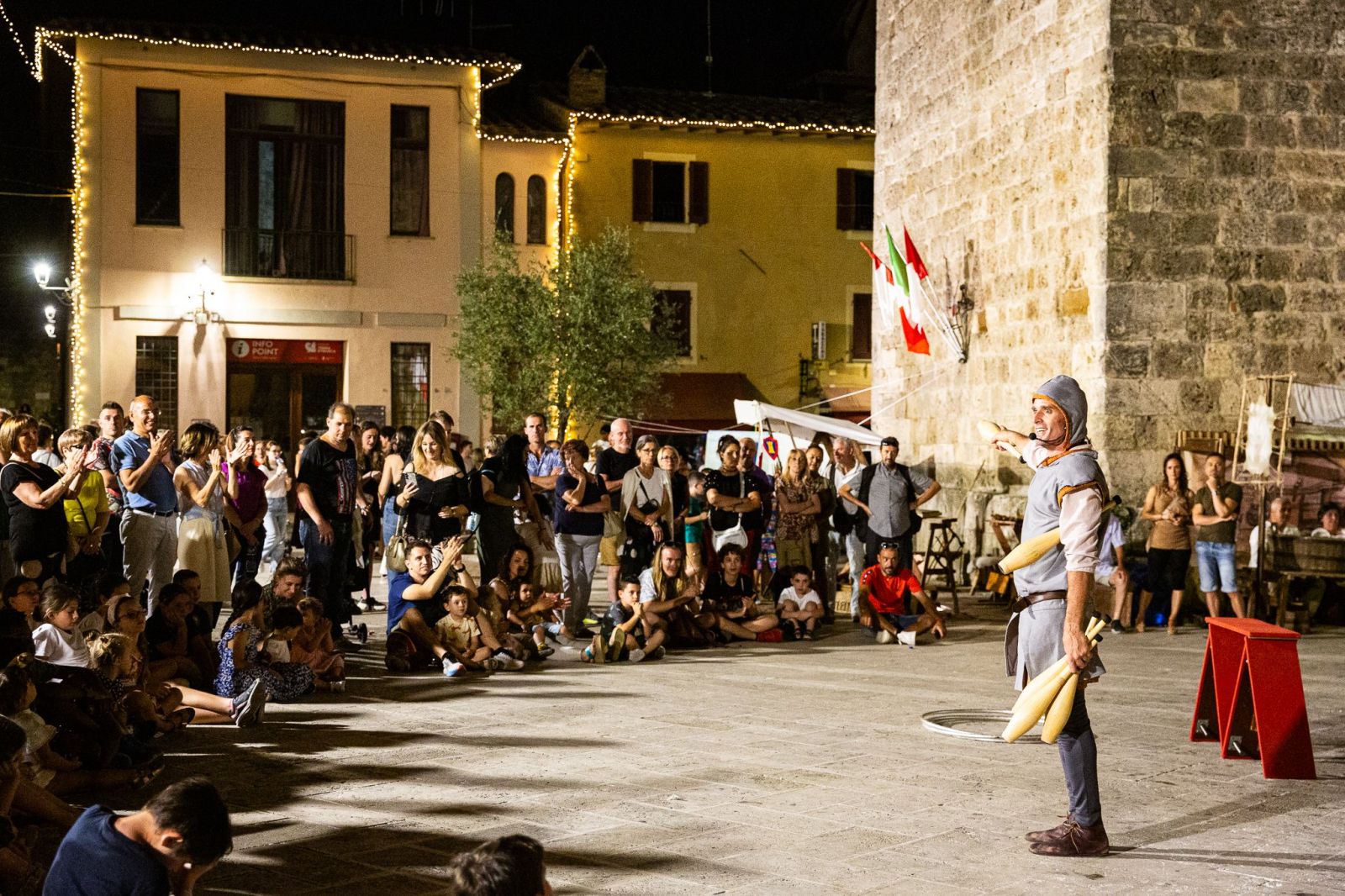 Tria Turris, conto alla rovescia per la XV edizione: Chiusi torna a vivere il Medioevo tra spettacoli, sapori e la sfida del Palio delle Torri