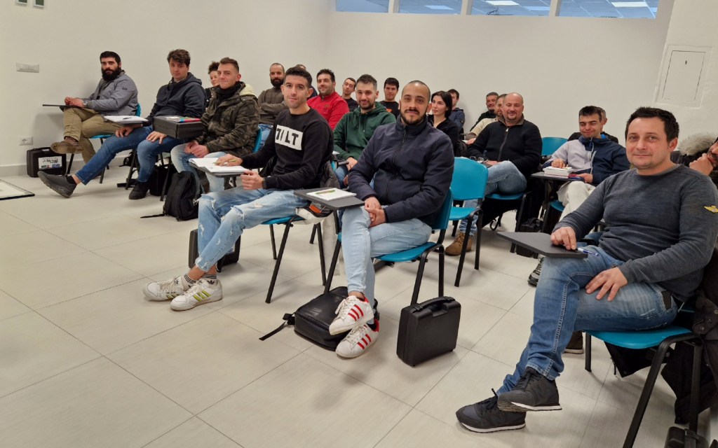 Accademia Sud al via: 21 aspiranti autisti in aula