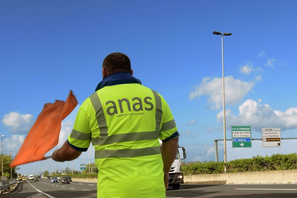 ANAS: lavori in orario notturno sul raccordo Siena-Firenze per il risanamento del cavalcavia