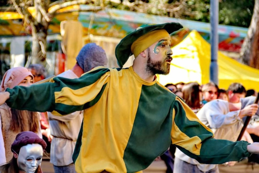 Il Carnevale Sancascianese: un viaggio tra leggende e culture