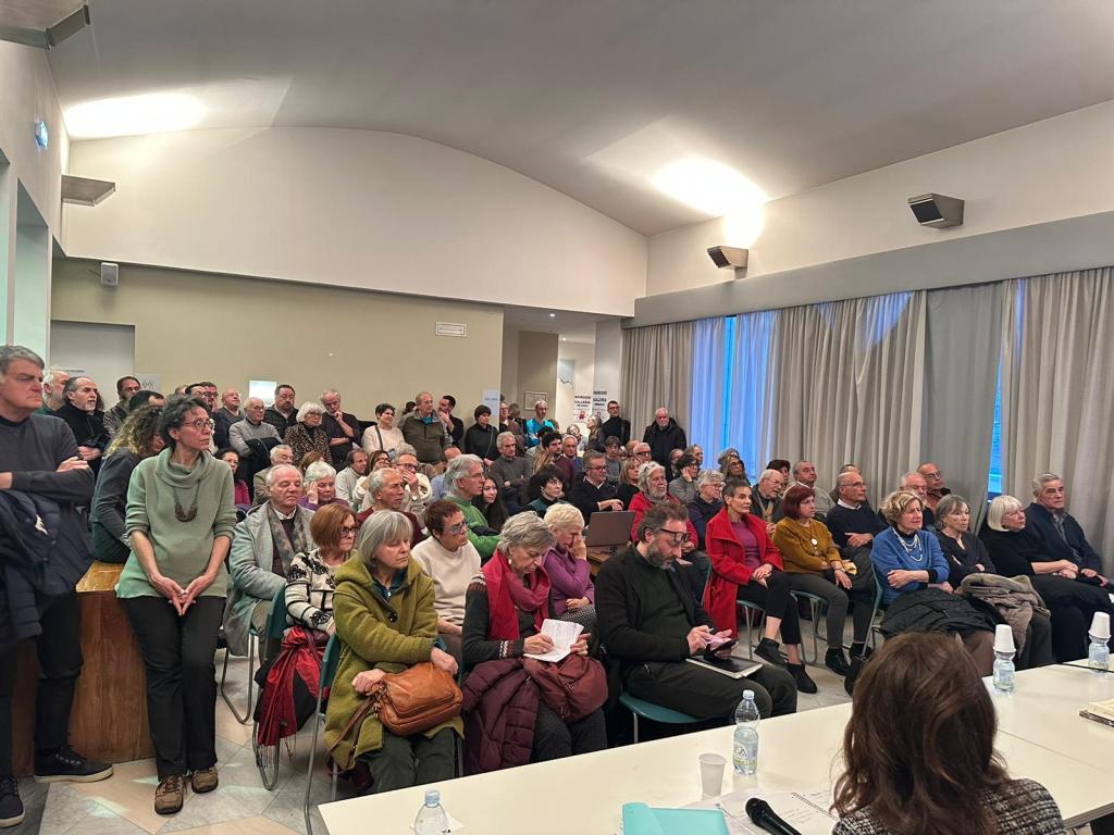 Colle si stringe intorno al fiume: affollatissima la prima assemblea del Coordinamento Salviamo l'Elsa