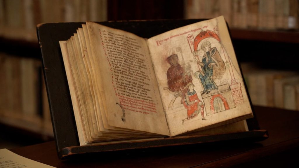 Da santa Ildegarda a Pascoli e Puccini: la Biblioteca statale di Lucca famosa nel mondo