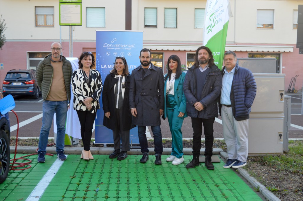 Nuove colonnine di ricarica per le auto elettriche Evo a Certaldo