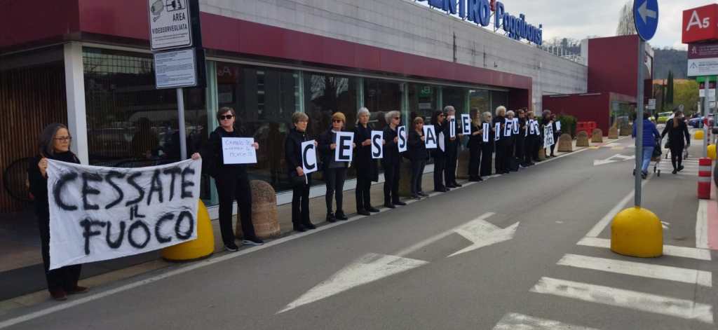 Donne in Cammino: flashmob per la pace a Colle Val d'Elsa