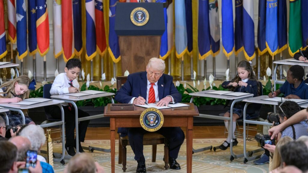 Il decreto di Trump: chiudere il ministero dell’Istruzione