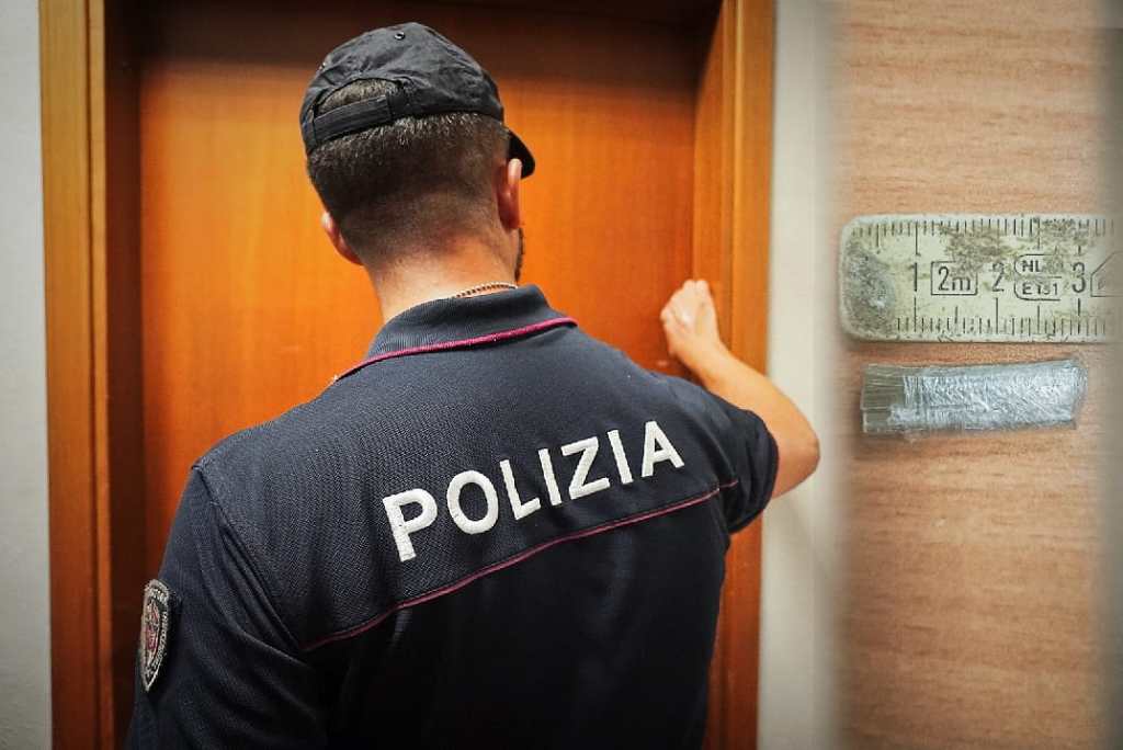 La Polizia sventa un furto in un appartamento a Rifredi
