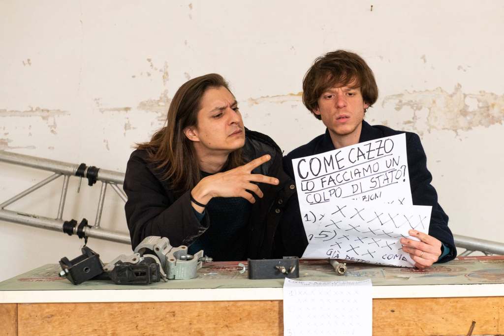 Rosignano, un manifesto incendiario della GenZ, mitologie contemporanee e incursioni digitali per la 3/a giornata di Inequilibrio Festival