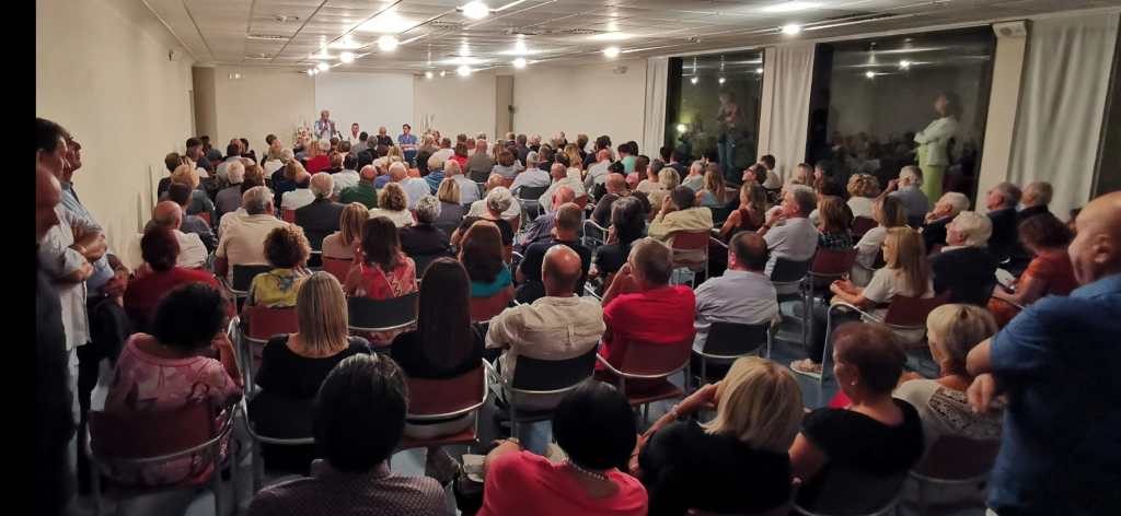 Pii si presenta ai colligiani, ma parla di Vannetti
