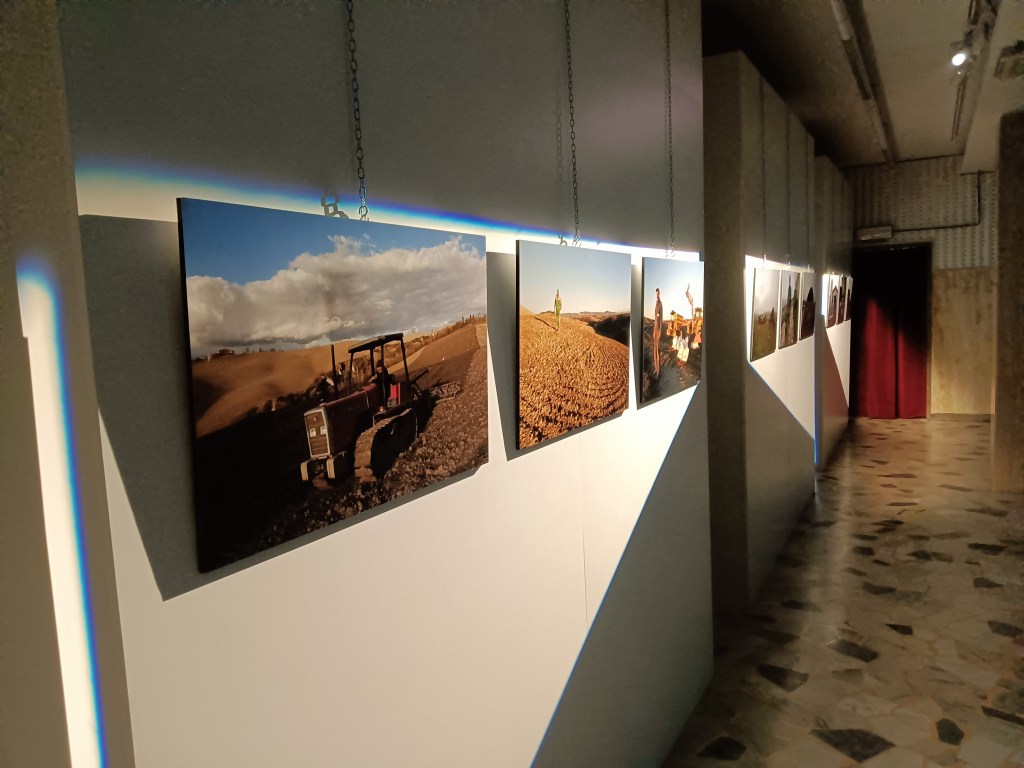 Serre di Rapolano: inaugurata la mostra ‘Incanto e fatica nelle Crete Senesi’