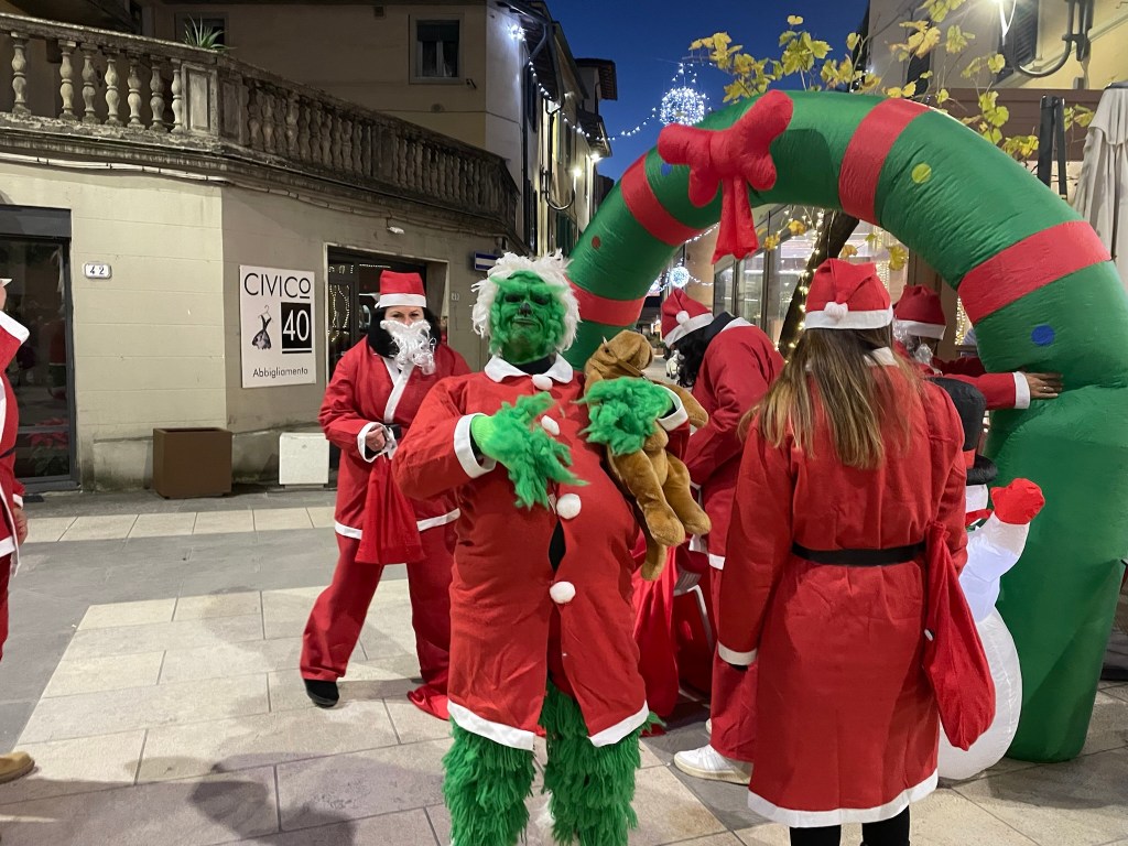 Sabato arriva il “Grinch”, comincia il “Natale in centro” a Castelfiorentino