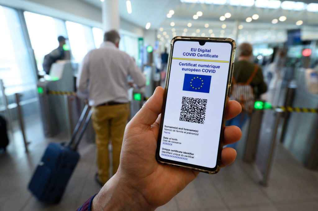 Dall’1 giugno stop green pass per l’ingresso in Italia