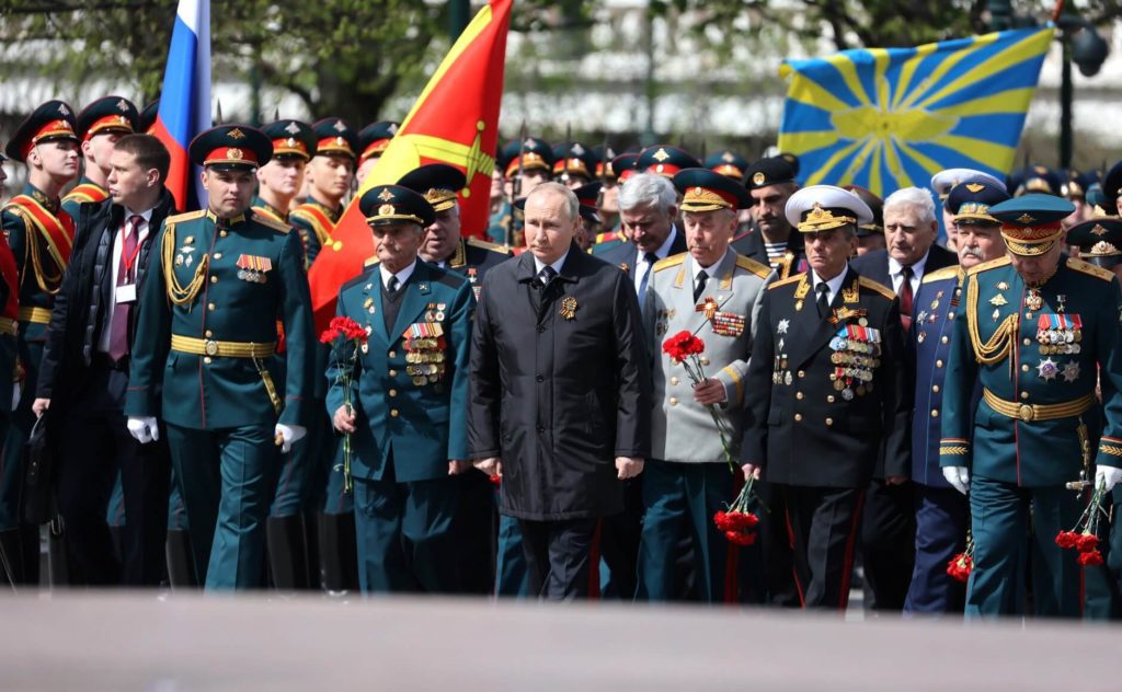 La Russia celebra il ‘Giorno della Vittoria’, Putin alla parata: “Noi baluardo di valori”