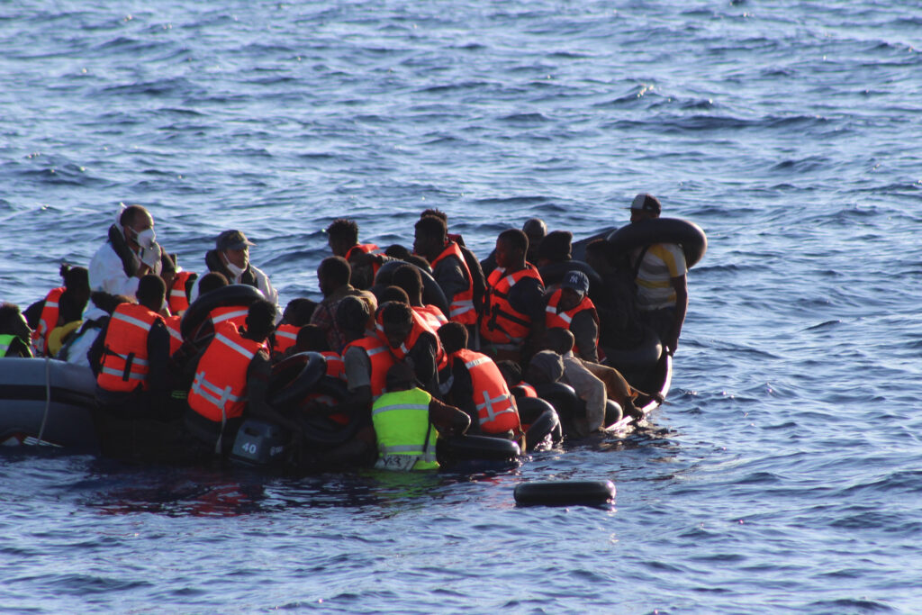 Migranti dalla Libia: aumento dell'80% nel 2025