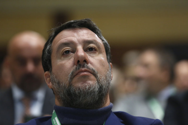 Il governo approva il piano ‘salva casa’: cosa prevede dalle tende da sole alle vetrate