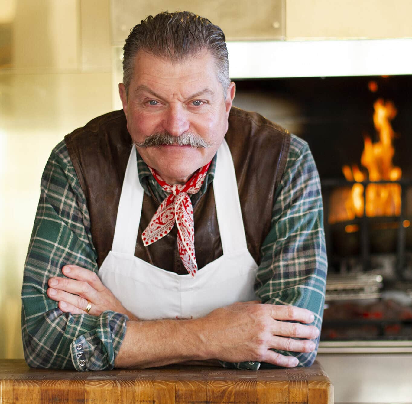 Dario Cecchini sbarca a Firenze, brace nella hall di un hotel