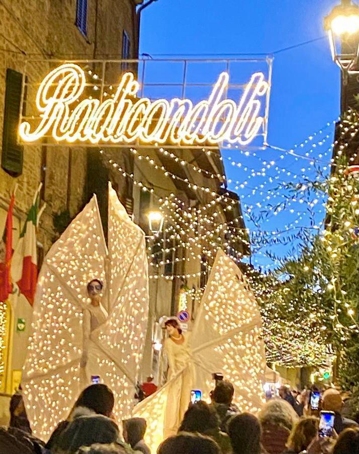 Bomboloni di cavolo nero e gioielli fatti con le bustine del tè: count down per il Radicondoli Christmas Market