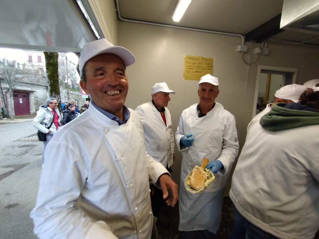 La Sagra di Montefioralle ha sfornato oltre cinquantamila frittelle di riso