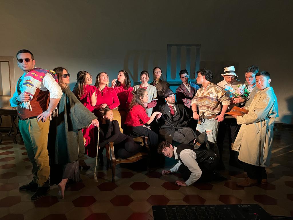 Castelfiorentino, le storie dei detenuti all’isola di Gorgona aprono la rassegna di teatro “L’Ora d’Aria”