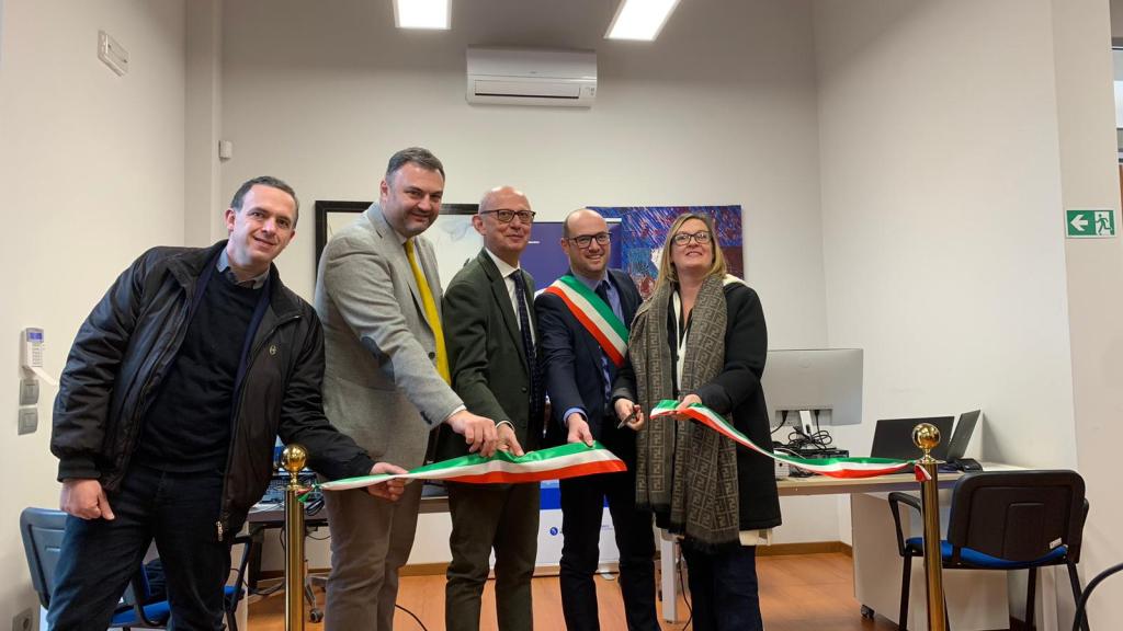 Al via il Punto digitale di San Gimignano, Ciuoffo: “L’accesso ai servizi della Pa deve essere per tutti”