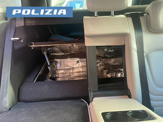 Empoli, arrestati un italiano e un albanese per detenzione di 30 Kg di cocaina