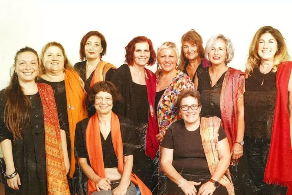 Daniela Morozzi e il coro Le Musiquorum celebrano il 25 Aprile al polo monumentale e culturale di Abbadia Isola