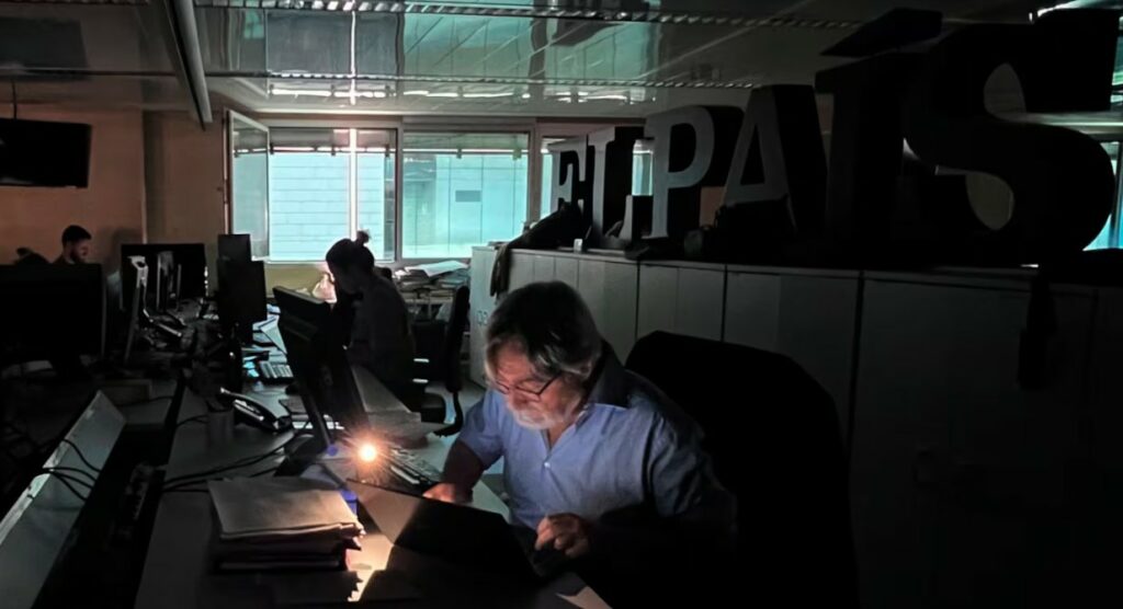 Mezza Europa in blackout: caos nei trasporti e nelle comunicazioni
