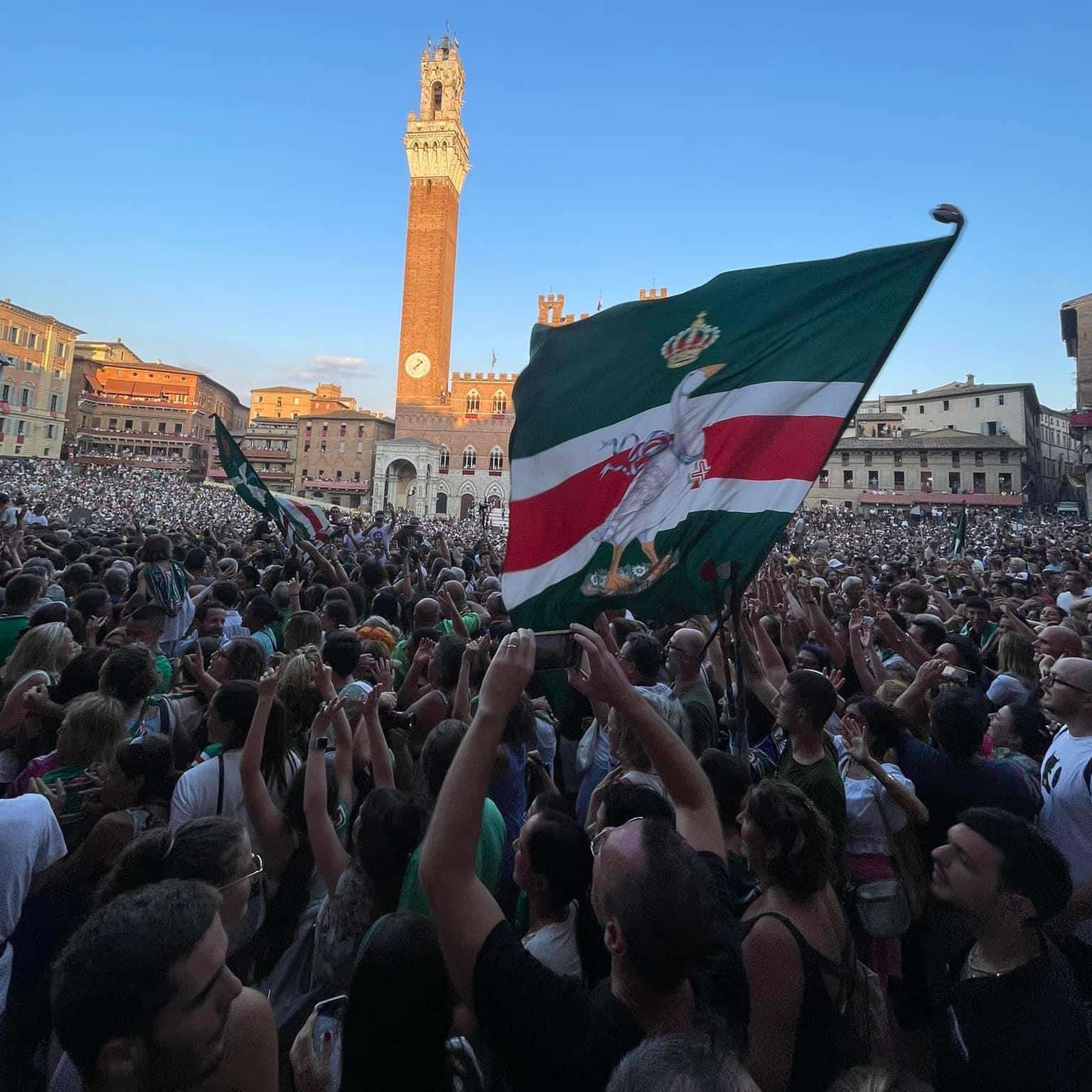 Siena, l’Oca trionfa sul cavallo scosso dopo una carriera da brividi