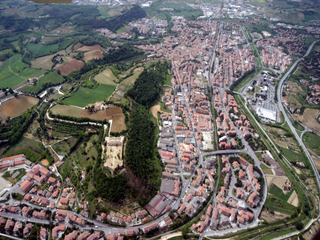 Poggibonsi, “Strategie e obiettivi del Piano Strutturale”. Incontro il 3 dicembre all’Accabì