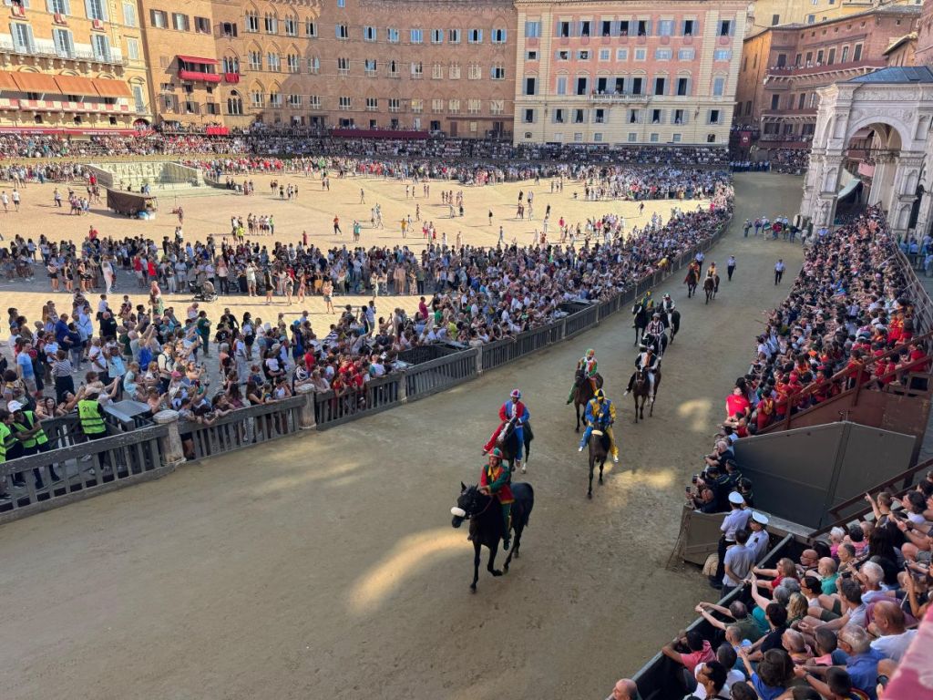 Quarta prova alla Pantera. I carabinieri si allenano in piazza d'Armi