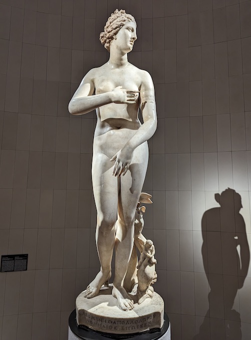“Divina Simulacra” in mostra agli Uffizi le sculture classiche come non si sono mai viste