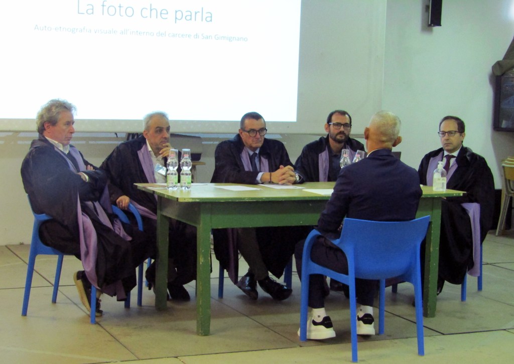 Studente del Polo Universitario Penitenziario si laurea in Scienze internazionali