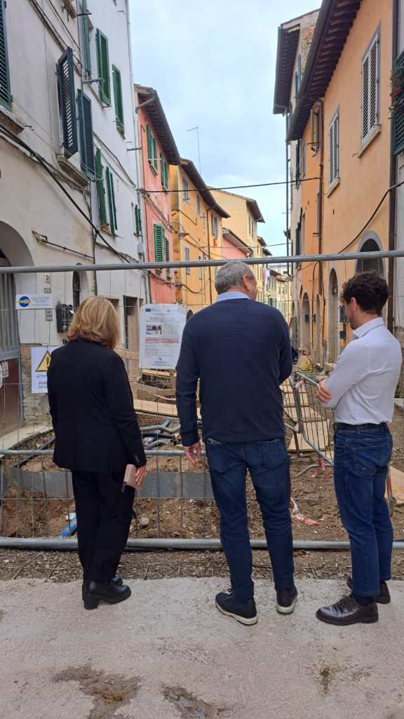 Via Gallurì, avanti sulla riqualificazione. A gennaio si passa su piazza Amendola