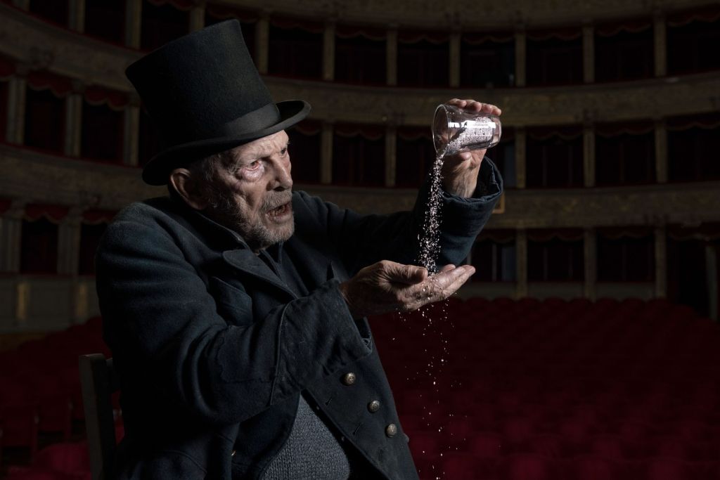 Al Politeama Umberto Orsini apre la stagione con “Le memorie di Ivan Karamazov”
