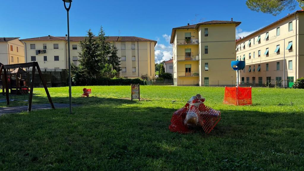 Installati nuovi giochi nelle aree verdi di Certaldo