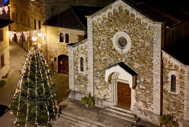 Castellina in Chianti, il 13 dicembre arriva una giornata di festa per le famiglie con lo spettacolo “Scen-Sen-So”