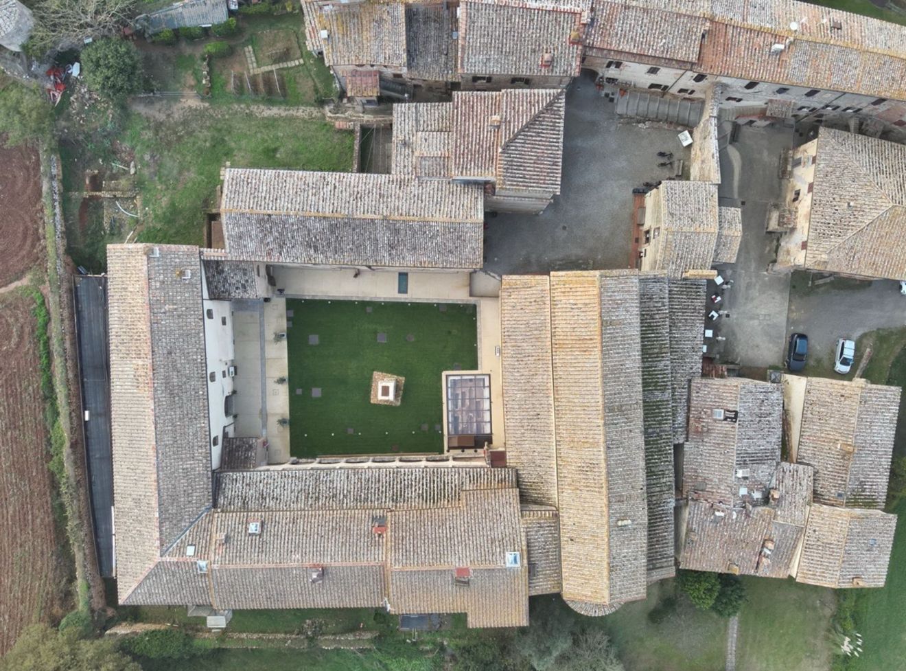 Monteriggioni e Università uniti per Abbadia a Isola: un accordo quadriennale per ricerca, formazione e inclusione