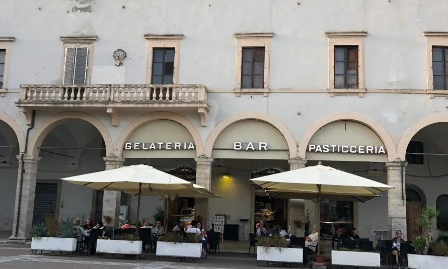 Addio a Piero Nencini, l'“Esagerato” che ha fatto la storia dei locali di Colle di Val d'Elsa